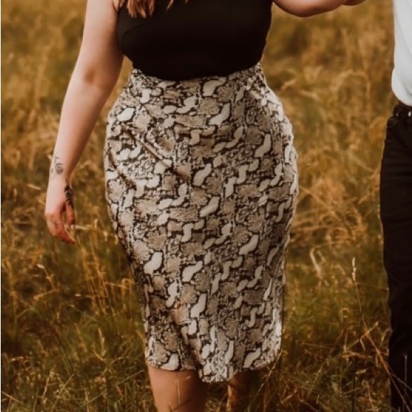 Snake Print Satin Midi Skirt - Picture 4 of 4